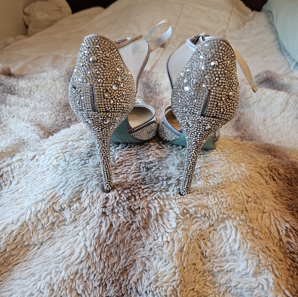 Betsey Johnson Womens Iris Embellished Stiletto Evening Heels 8 1/2. - Picture 6 of 8